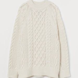 H&M CABLE KNIT SWEATER